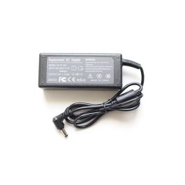 chargeur adaptable ASUS 19V 3.42A vue de face