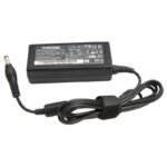 chargeur pc portable toshiba 19v vue de face