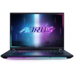 PC portable gamer GIGABYTE AORUS MASTER 16 RTX 5080 vue de face